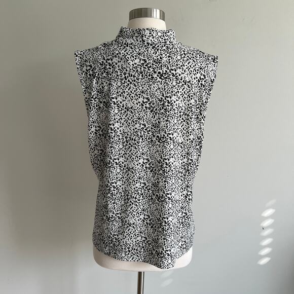 Tahari Neck Bow Blouse Keyhole Sleeveless Animal Print Black White Work Wear XL - Picture 5 of 9